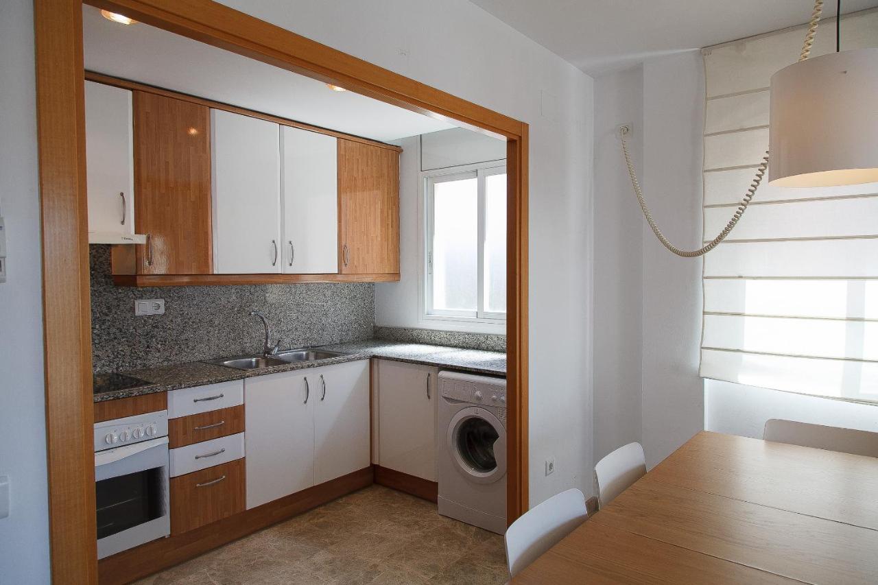 Uhc Ventura Park Apartments ซาลอว์ ภายนอก รูปภาพ