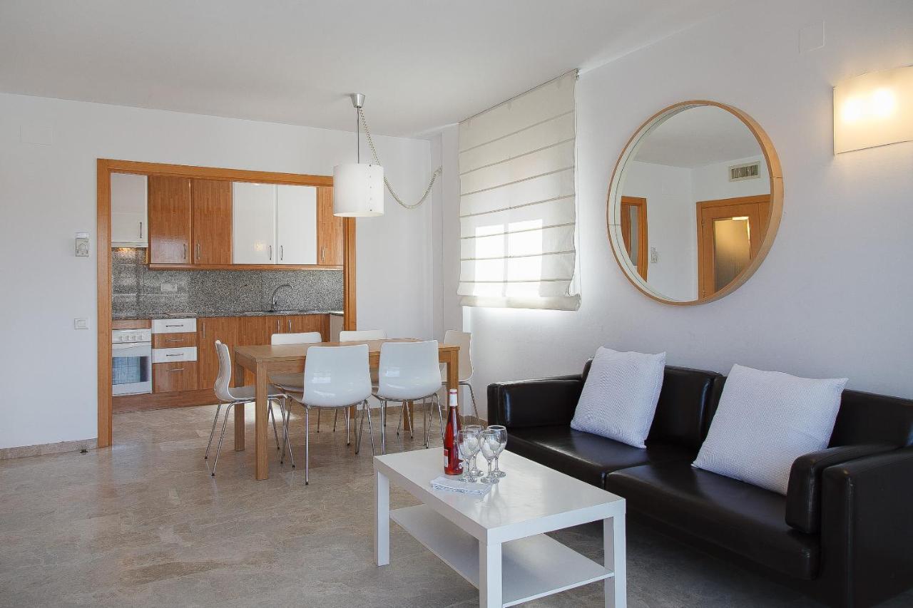 Uhc Ventura Park Apartments ซาลอว์ ภายนอก รูปภาพ