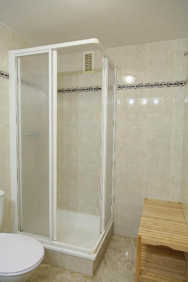Uhc Ventura Park Apartments ซาลอว์ ภายนอก รูปภาพ