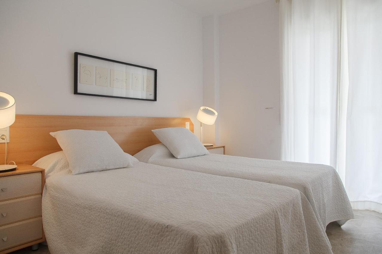 Uhc Ventura Park Apartments ซาลอว์ ภายนอก รูปภาพ