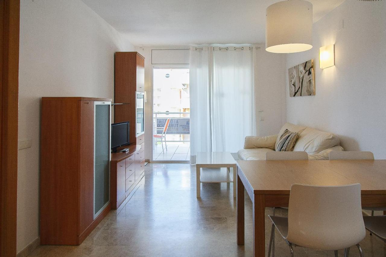 Uhc Ventura Park Apartments ซาลอว์ ภายนอก รูปภาพ