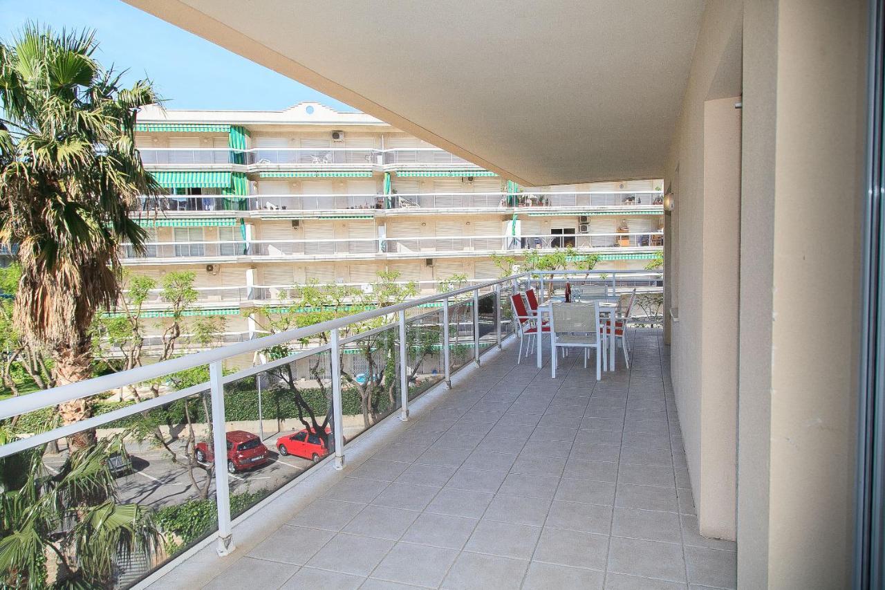 Uhc Ventura Park Apartments ซาลอว์ ภายนอก รูปภาพ